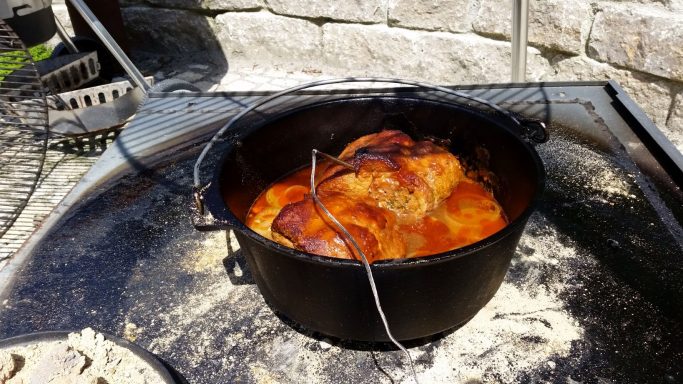 Pulled Pork aus dem Dutch Oven
